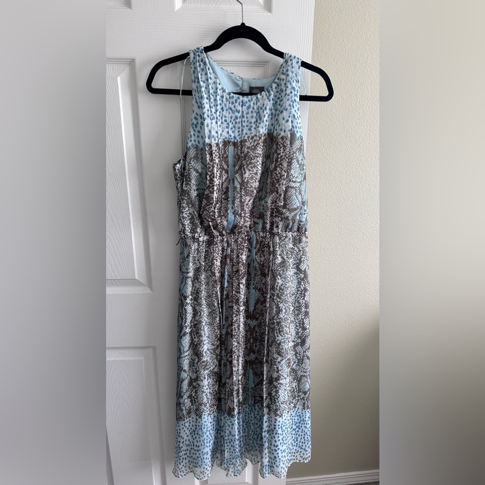 Vince Camuto sleeveless lined pleated dress